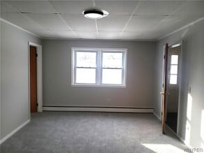 10 Washington St in Middleport, NY - Building Photo - Building Photo