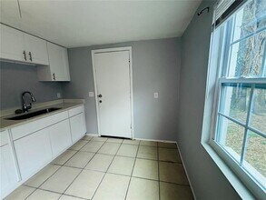 11733 N 12th St in Tampa, FL - Building Photo - Building Photo