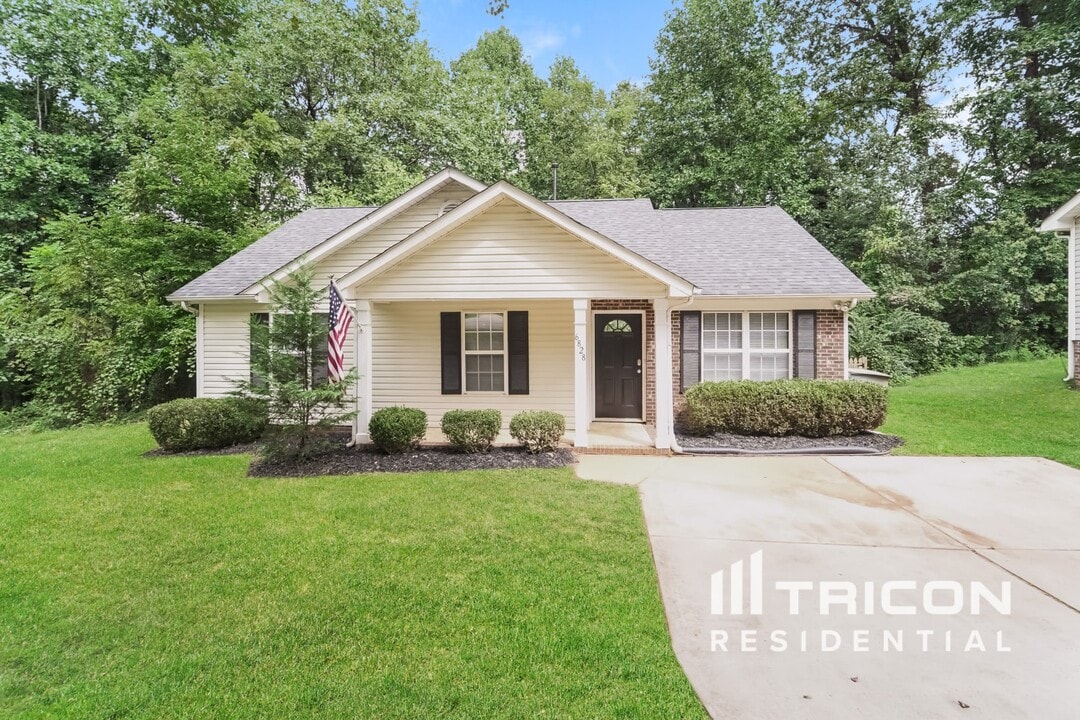 6828 Rain Creek Way in Charlotte, NC - Building Photo