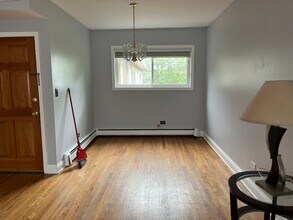 6816 N Ridge Blvd, Unit 3D in Chicago, IL - Building Photo - Building Photo