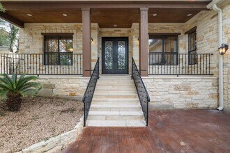 41 Tiburon Dr in The Hills, TX - Building Photo - Building Photo