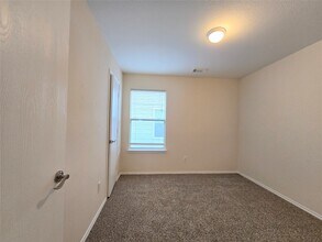 29527 Evergreen Hills Dr in Spring, TX - Building Photo - Building Photo