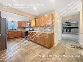 5352 Queensbury Dr SE in Kentwood, MI - Building Photo