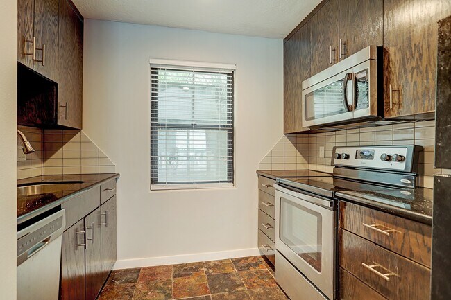 1501 Hyde Park Blvd in Houston, TX - Foto de edificio - Building Photo