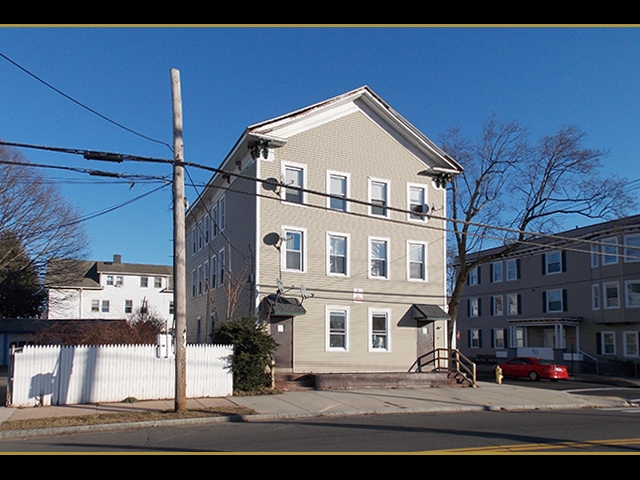 127 James St in New Haven, CT - Building Photo