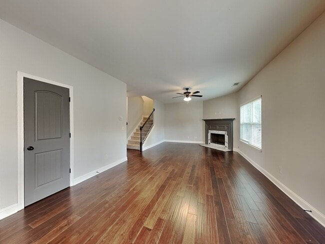 333 Castle Top Ln SE in Lawrenceville, GA - Building Photo - Building Photo