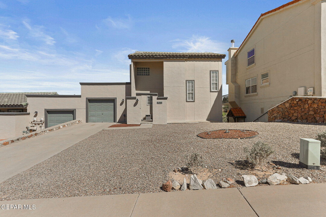 6264 Escondido Dr in El Paso, TX - Building Photo
