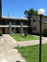 700 Franklin Blvd in Austin, TX - Building Photo