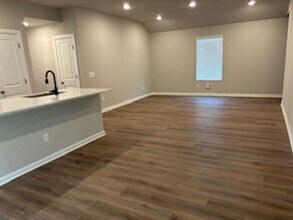 9101 Washita Crk Dr in Oklahoma City, OK - Building Photo - Building Photo