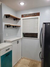 605 NW 47th St in Deerfield Beach, FL - Foto de edificio - Building Photo