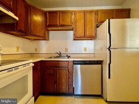 200 Chesterfield Ln in Stafford, VA - Building Photo