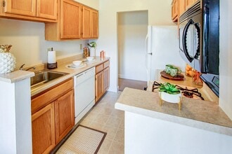 Rolling Ridge in Latham, NY - Building Photo - Building Photo