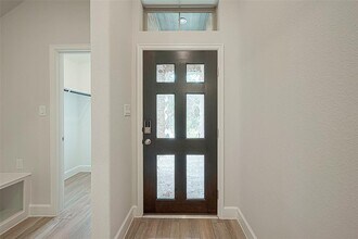 213 McCrea Ct in Montgomery, TX - Building Photo - Building Photo