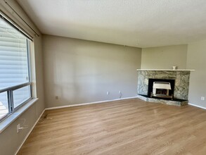 20257 Hammond Rd in Maple Ridge, BC - Building Photo - Building Photo