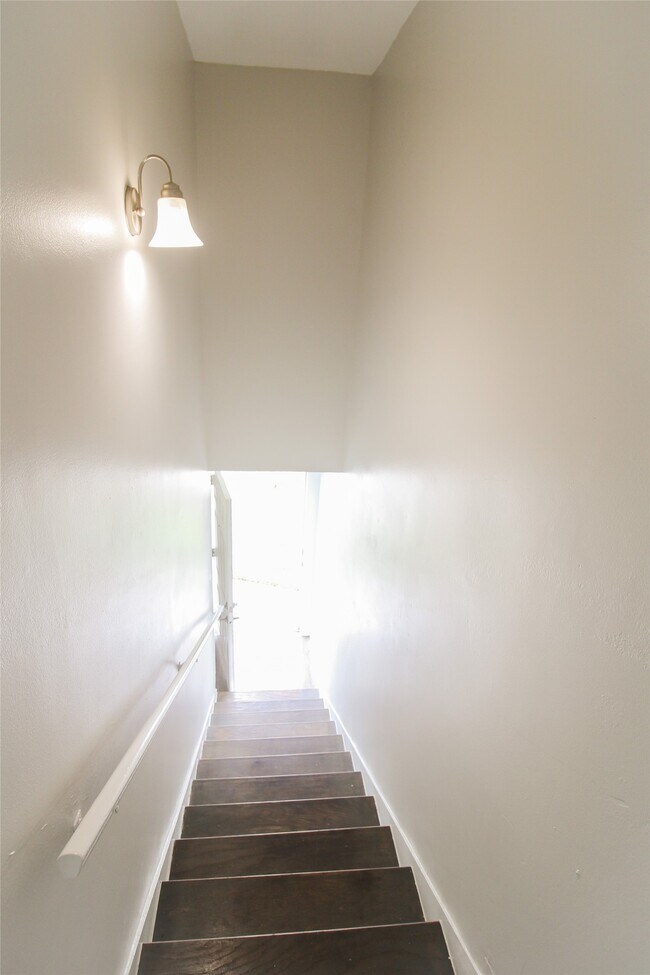 1214 44th St