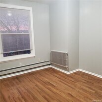 59 Glenwood Ave in Yonkers, NY - Building Photo