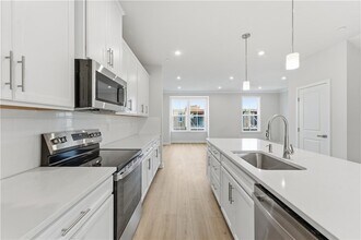 339 Telluride Ln in Cranberry Township, PA - Building Photo - Building Photo