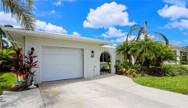 640 104th Ave N in Naples, FL - Building Photo - Building Photo