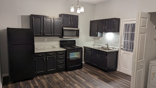 929 N Randolph Ave, Unit 1