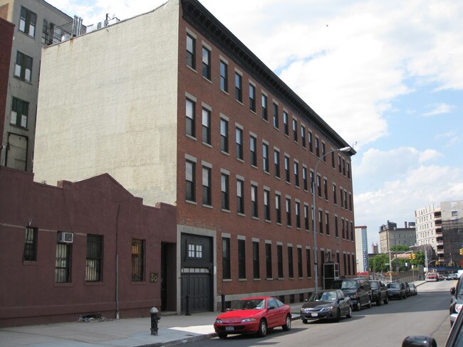 6 6th Ave in Brooklyn, NY - Building Photo - Building Photo