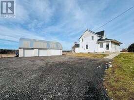 3526 Line 13 in Bradford West Gwillimbury, ON - Building Photo