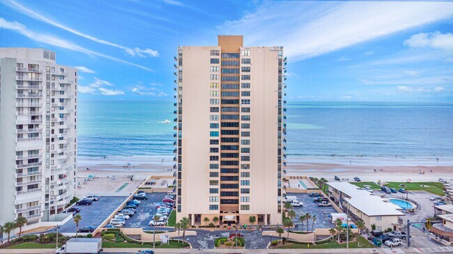 3051 S Atlantic Ave in Daytona Beach Shores, FL - Building Photo - Building Photo