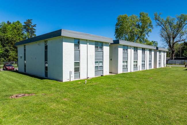 The Sanctuary at Alexandria in Alexandria, LA - Building Photo - Building Photo