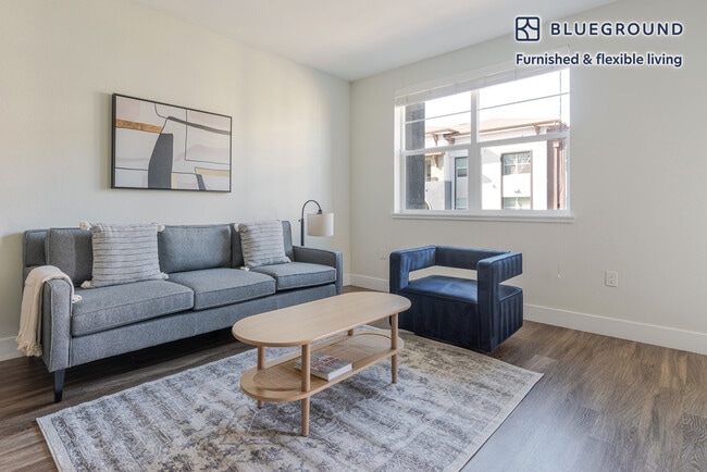 3888 Artist Walk Common