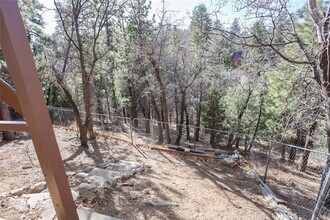 588 Villa Grove Ave in Big Bear, CA - Building Photo - Building Photo