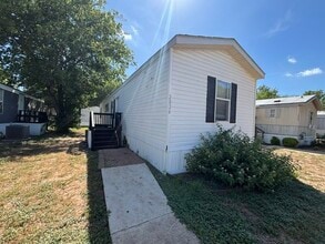 Windy Meadows in Schertz, TX - Foto de edificio - Building Photo