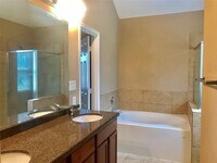 9104 N Green River Dr photo'