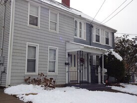 83 E Main St, Unit 1 in Branford, CT - Building Photo