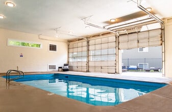 Bear Valley Village Apartments in Lakewood, CO - Building Photo - Building Photo