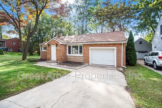 392 Firwood St in Ypsilanti, MI - Building Photo - Building Photo