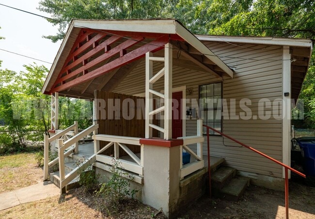 611 Faulkner St in Conway, AR - Building Photo - Building Photo