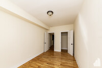 3750 N Racine Ave, Unit #1E in Chicago, IL - Building Photo - Building Photo