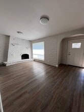 5557 Tunitas Ave, Unit Unit A in Atascadero, CA - Building Photo - Building Photo