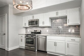 338 7th St NE in Atlanta, GA - Building Photo - Building Photo