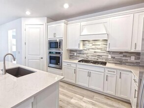 10010 Beachwalk Dr in Englewood, FL - Building Photo - Building Photo