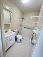 2101 SW 81st Ave in Miami, FL - Building Photo - Building Photo