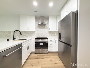 878 Paseo Tosamar in Camarillo, CA - Building Photo - Building Photo