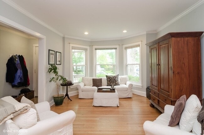 2022 Colfax St in Evanston, IL - Building Photo - Building Photo