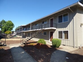 The Court at Hawthorne in Salem, OR - Building Photo - Building Photo