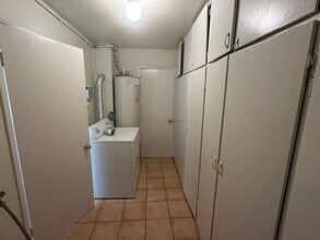 215 SE Lilly Ave-Unit -2 in Corvallis, OR - Building Photo - Building Photo