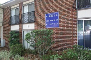 1700 SW 16th Ct in Gainesville, FL - Building Photo