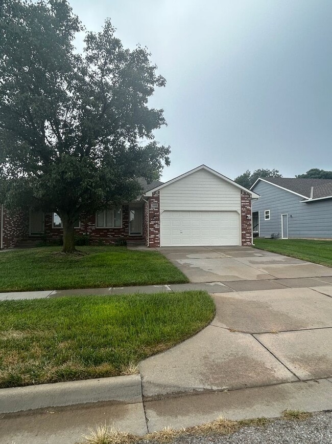 property at 10505 W Douglas Ave