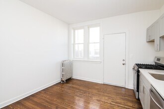 6581 N Lakewood Ave in Chicago, IL - Building Photo - Building Photo