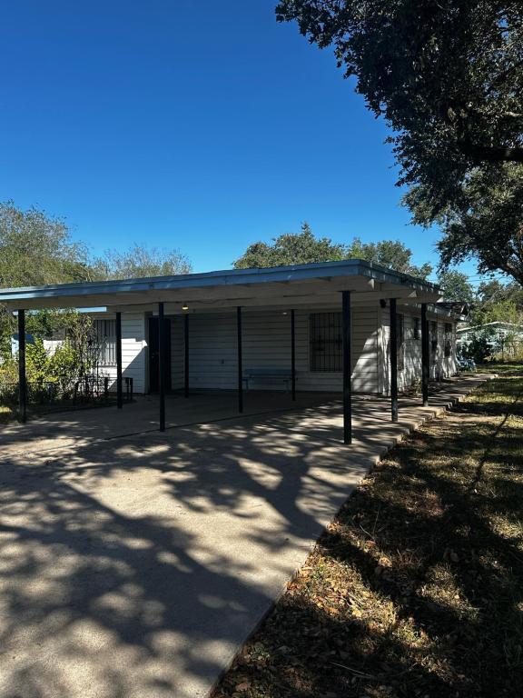 property at 1317 E Champion St