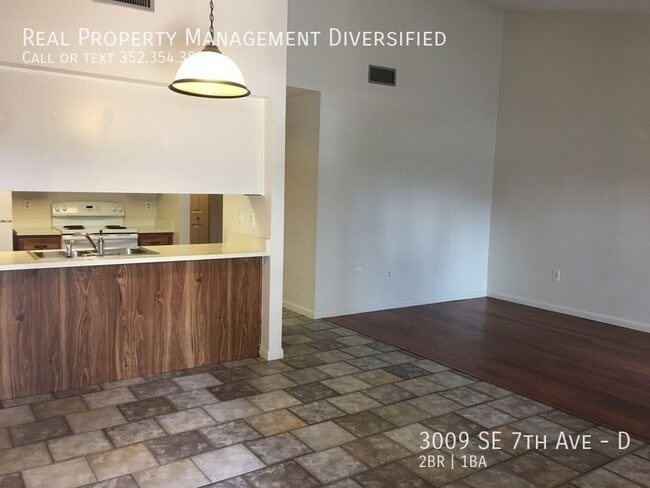 3009 SE 7th Ave in Ocala, FL - Building Photo - Building Photo