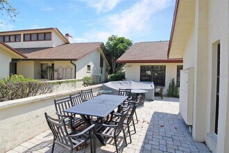 6019 Courtside Dr in Bradenton, FL - Building Photo - Building Photo